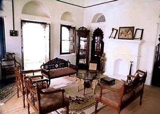 Ravla Khempur Ξενοδοχείο Ουνταϊπούρ Εξωτερικό φωτογραφία